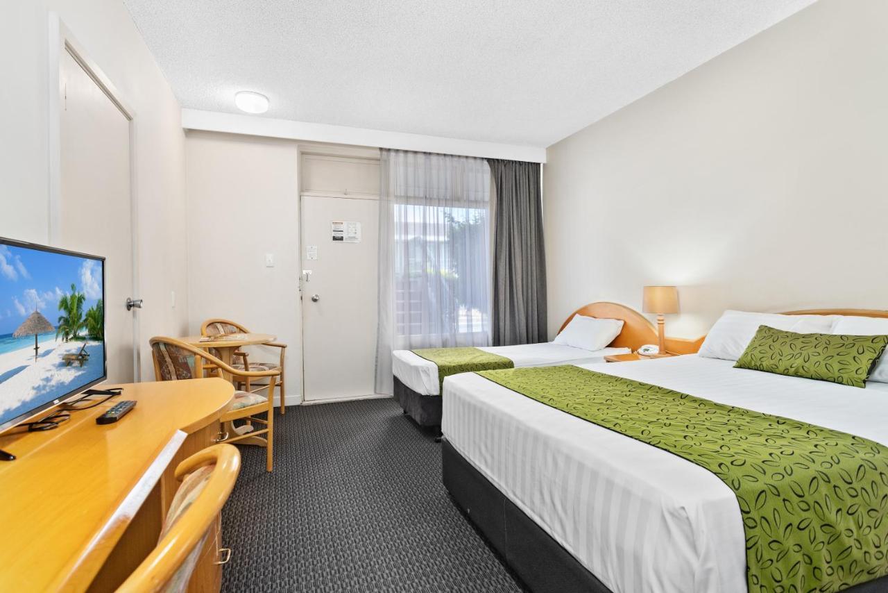 Park Motor Inn Тувумба Экстерьер фото