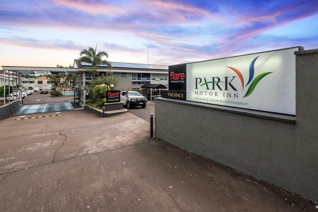 Park Motor Inn Тувумба Экстерьер фото